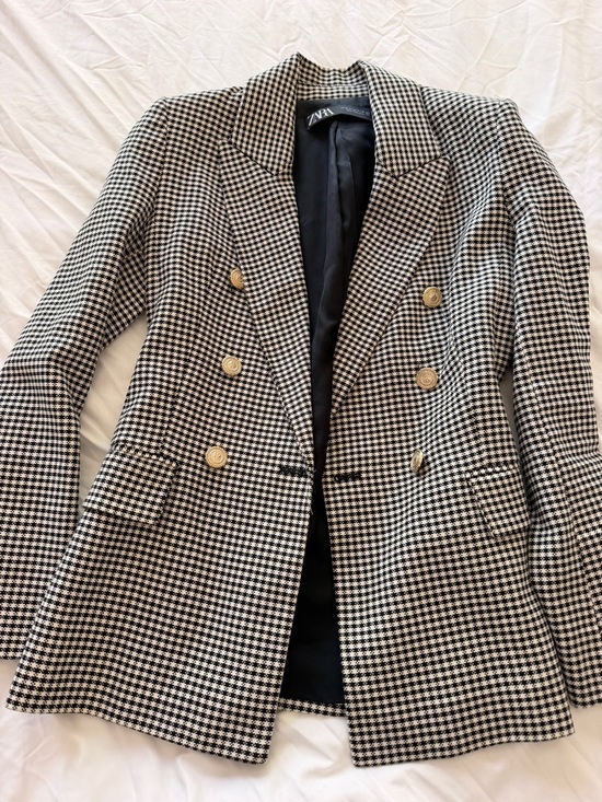 Zara Jackets & Blazers - Zara Black & White Houndstooth Blazer